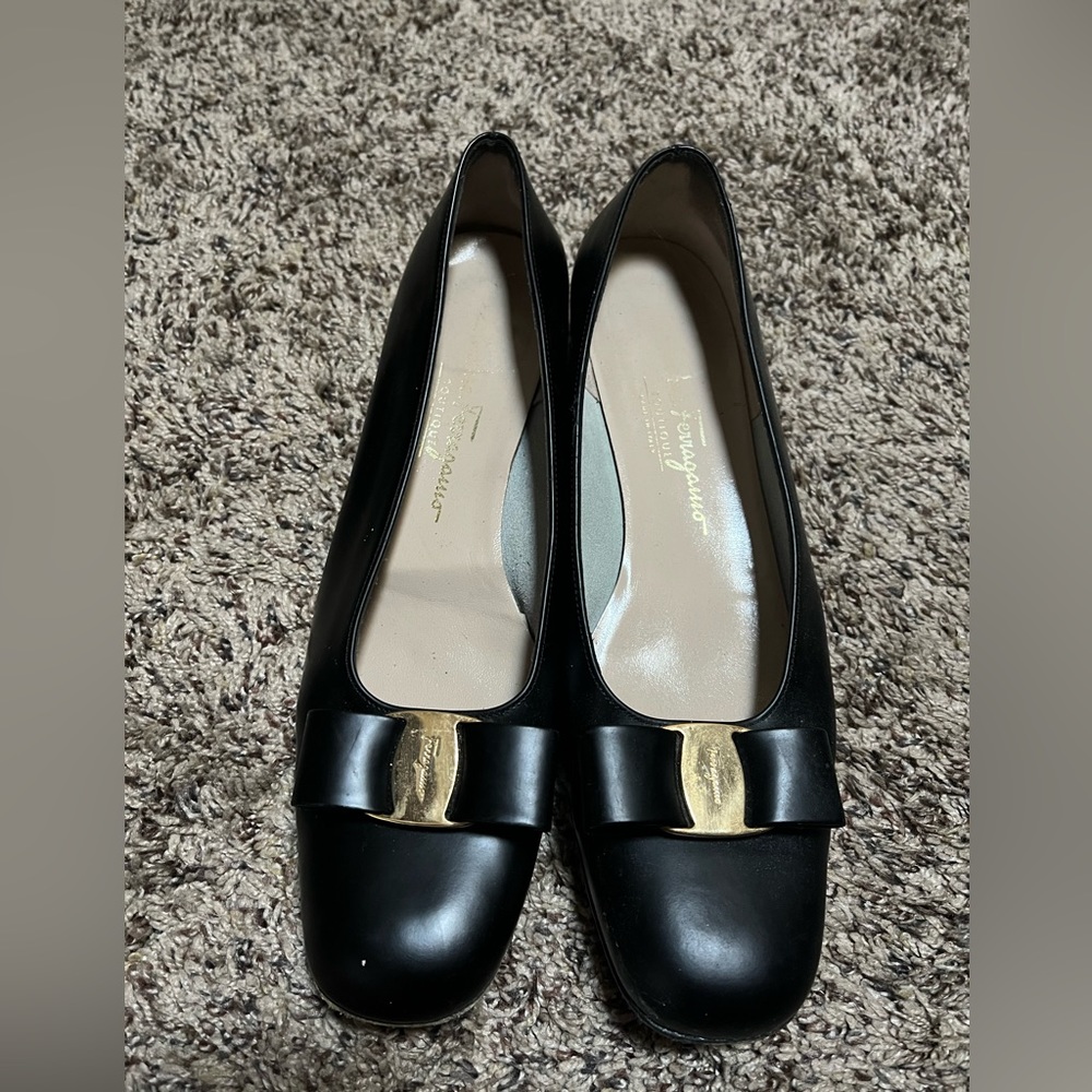 Salvatore Ferragamo Bow Shoes